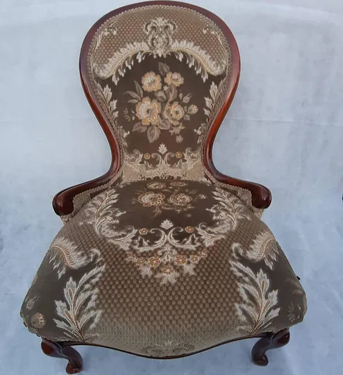 Victorian Ladies Chair